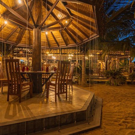 Alai Resort Mullaittivu Bagian luar foto